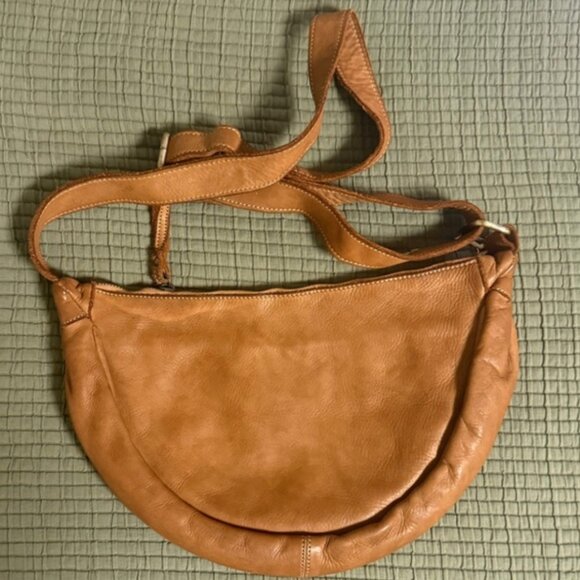Bolsa Nova The Hug Hobo Bag - Picture 6 of 10